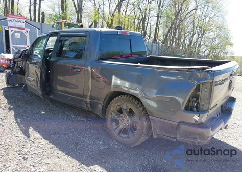 2021 Ram 1500 Big Horn 4X4 5'7 Box z USA, uszkodzony, nr VIN 1C6SRFFT4MN722848